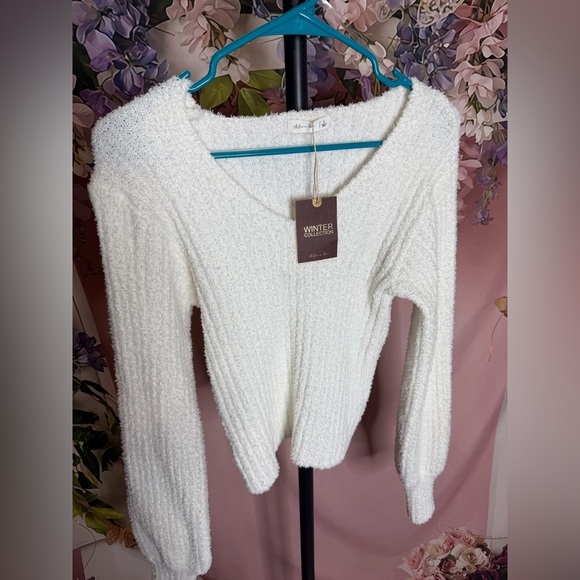 Active USA Sweaters - White Sweater by Active USA, Size Small, NWT